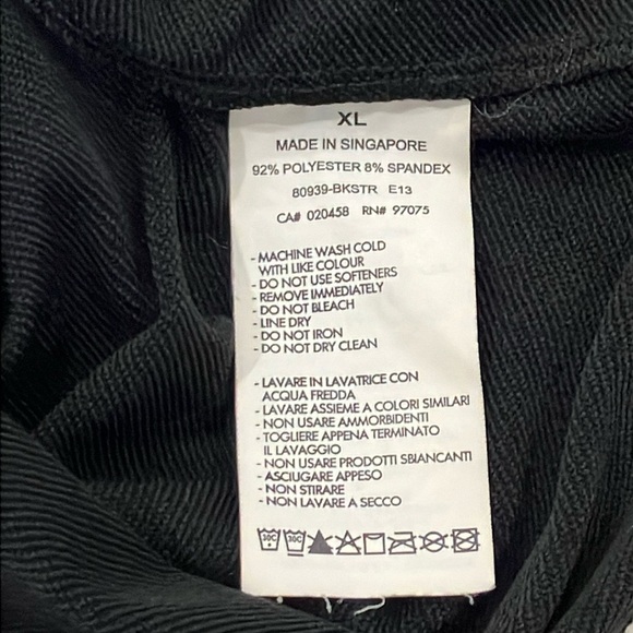 Saucony XL men’s sweater Performance with Quarter-Zip front pocket at top left. - Picture 6 of 16